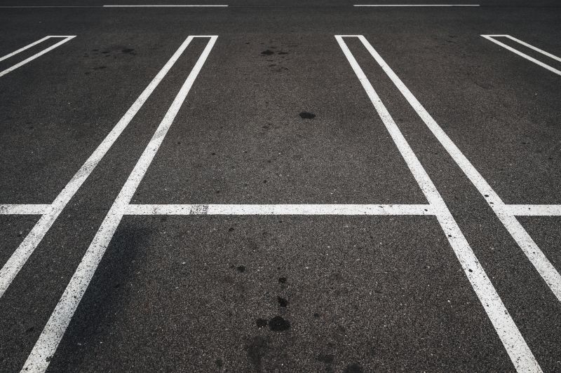 Asphalt Parking Lot Sealing in Miami Dade County, FL