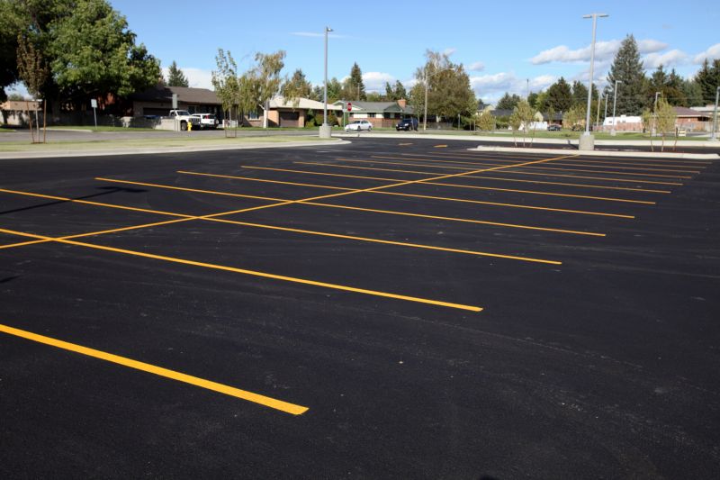 Asphalt Parking Lot Sealing in Sarasota, FL